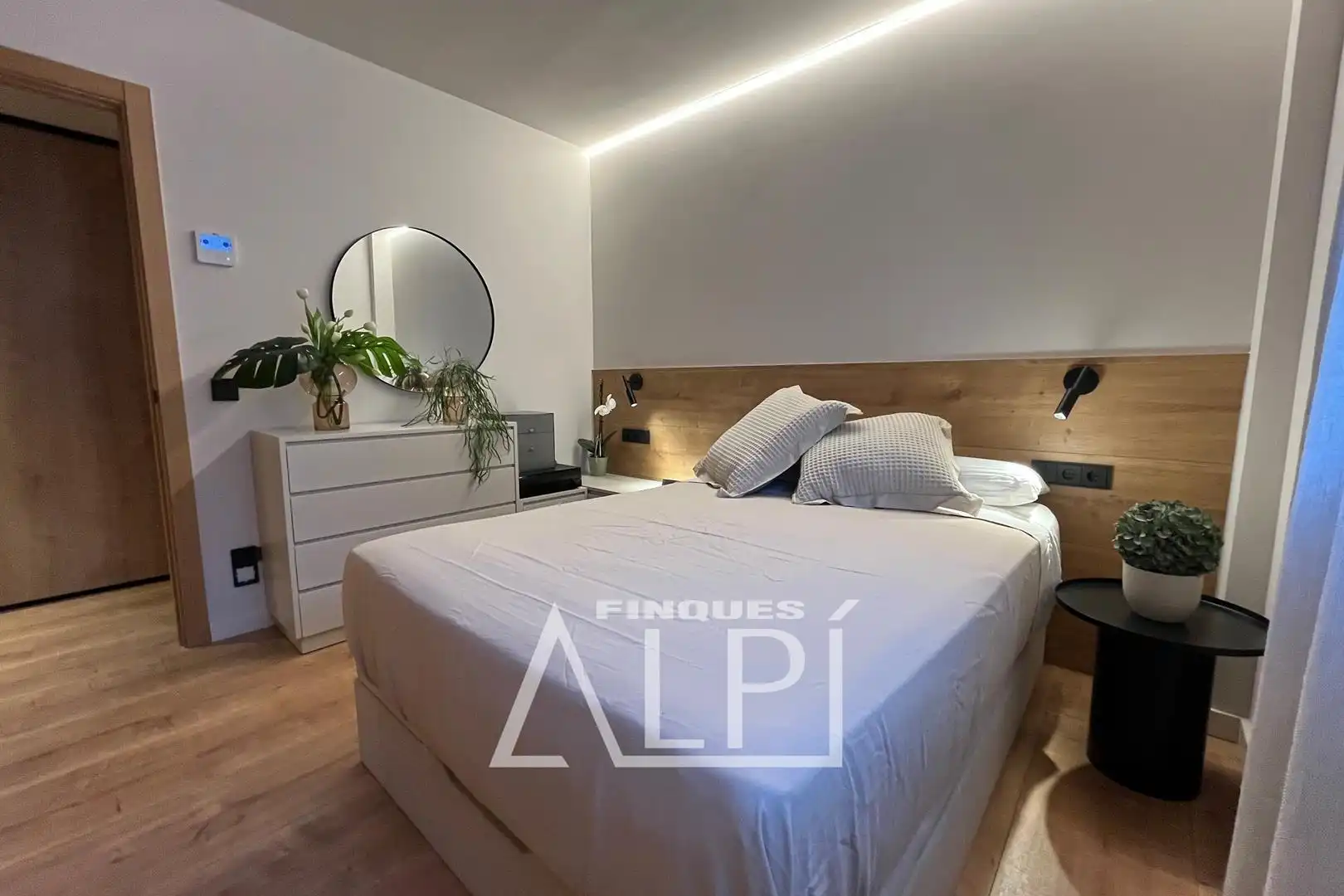 Dormitori de Apartament en venda en Puigcerdà amb Calefacció, Parquet i Traster