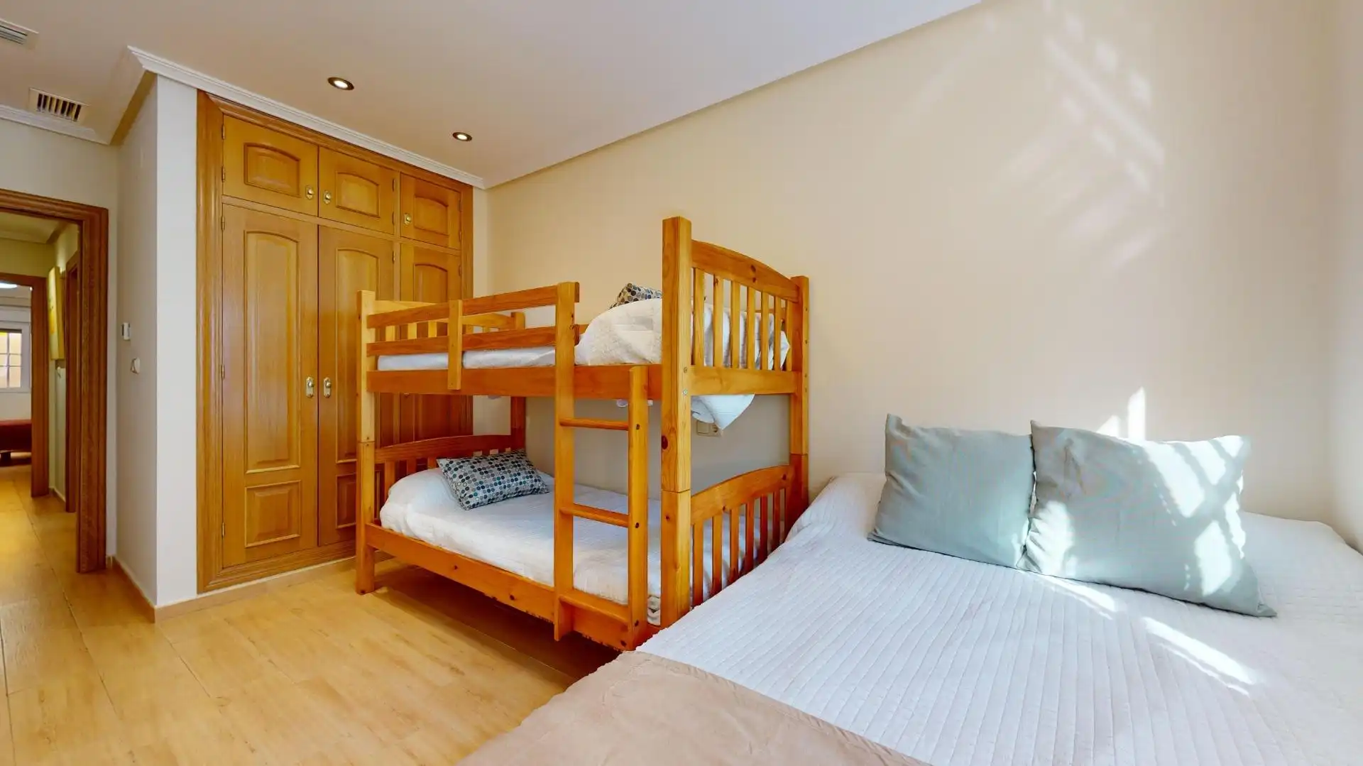 Habitación de Casa o chalet en venta en San Pedro del Pinatar con Aire acondicionado, Terraza y Amueblado