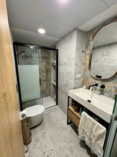 Bathroom of Ground floor for sale in Sueca  with Air Conditioner, Heating and Parquet flooring