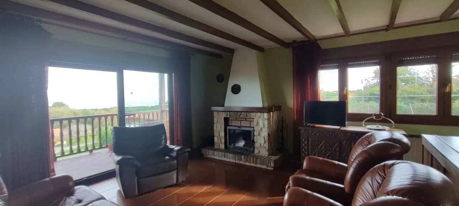 Wohnzimmer von Country house zum Verkauf in Llanes mit Heizung, Privatgarten und Terrasse