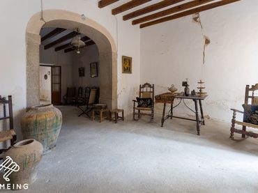Casa rústica amb jardí en venda a Costitx
