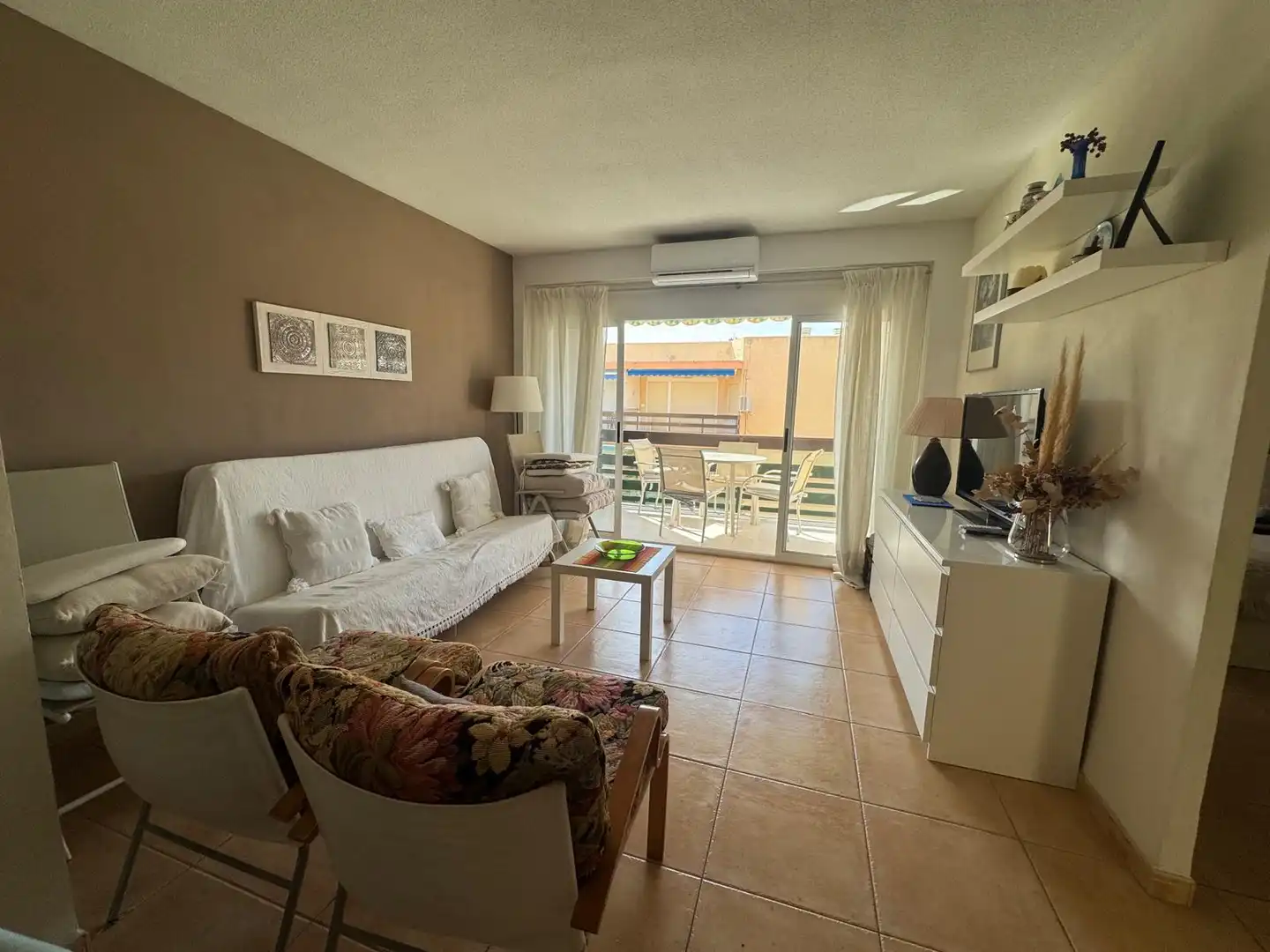 Apartamento de alquiler en Carrer el Pinós, 18, Playa Muchavista