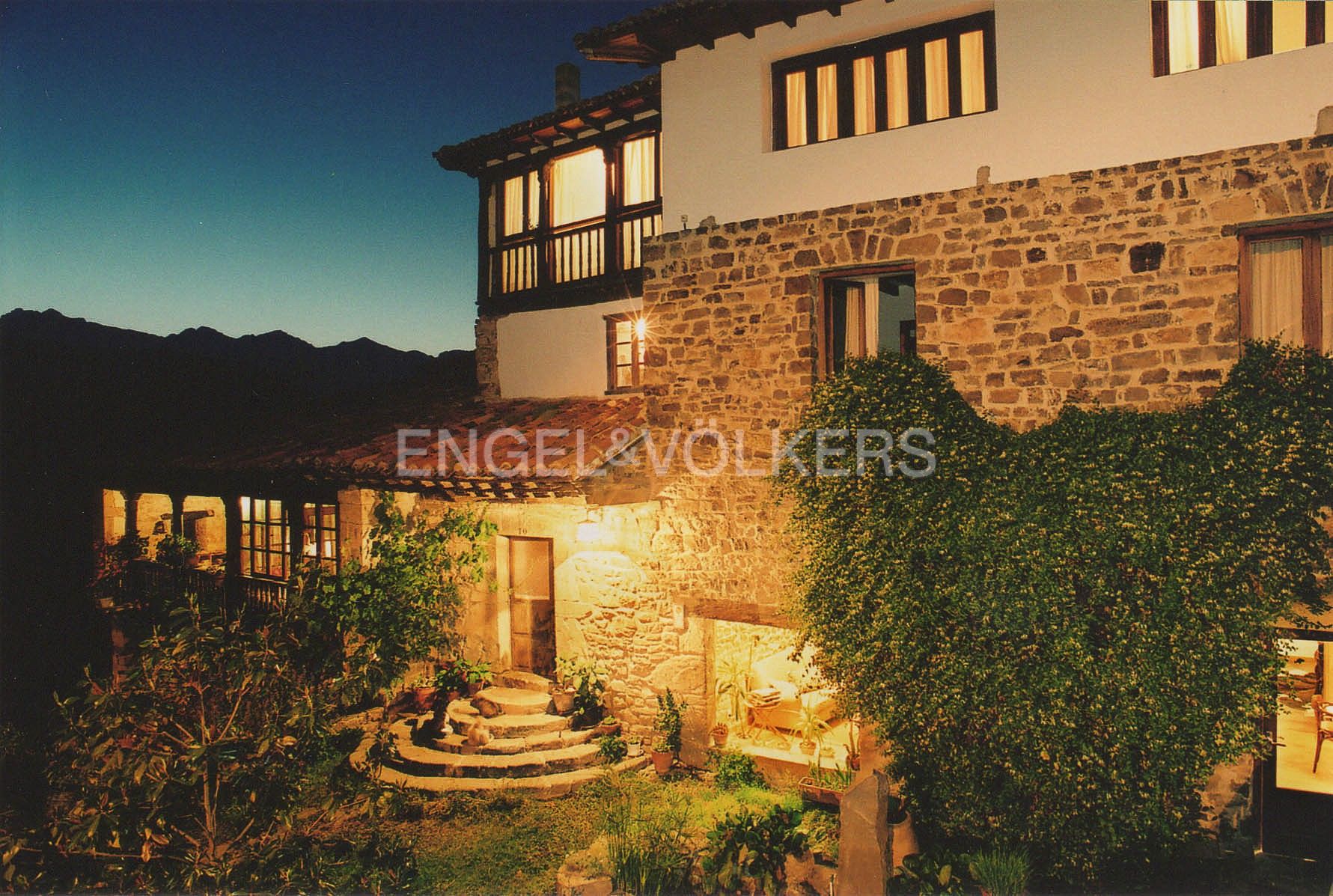 Casa o xalet en venda en Vega de Liébana amb Aire condicionat, Calefacció i Jardí privat