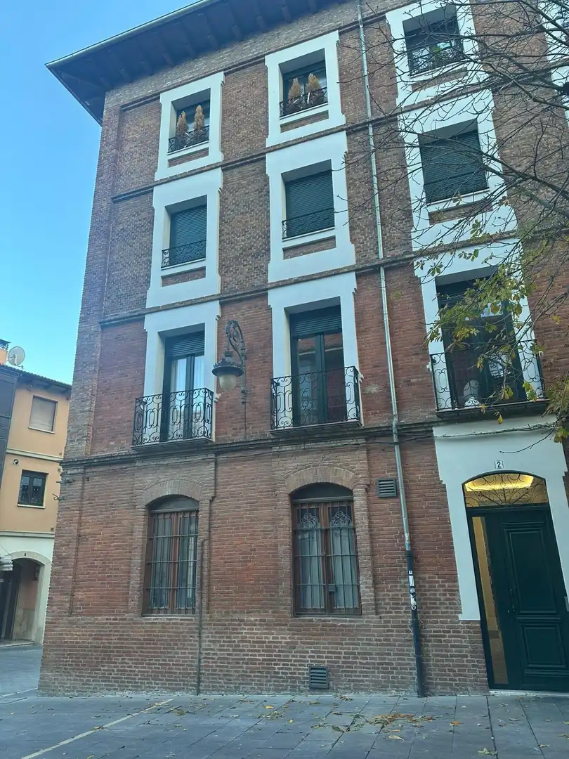 Exterior view of Attic for sale in León Capital   with Storage room