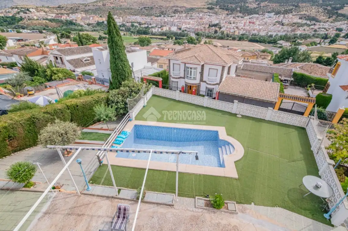 Swimming pool of Houses for sale in Loja  with Air Conditioner, Terrace and Balcony