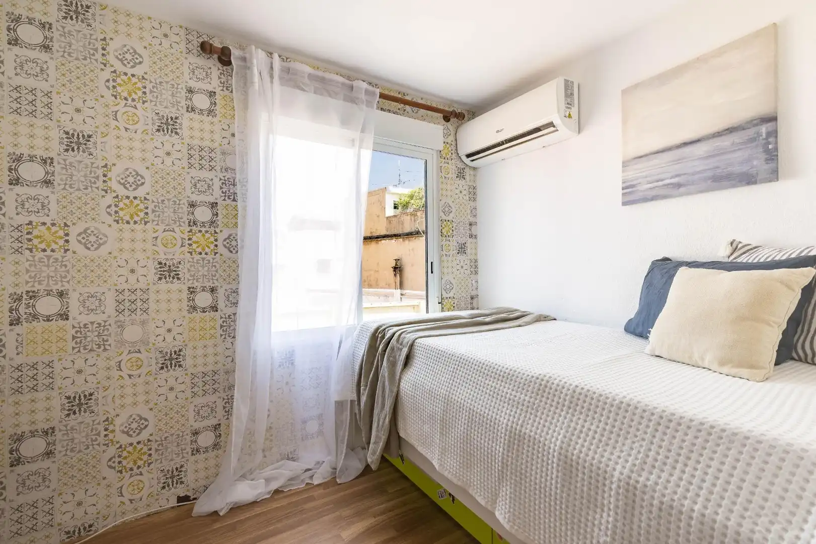 Bedroom of Flat for sale in Valencia  with Air Conditioner
