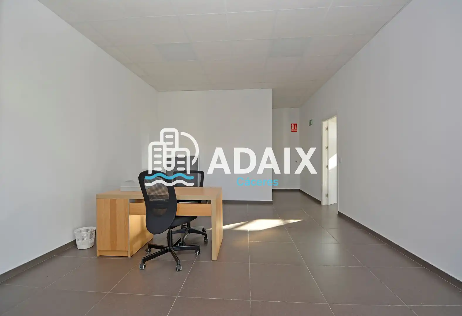 Business premises for sale in Calle Juan Ramón Jiménez número  de Cáceres, imagen 9