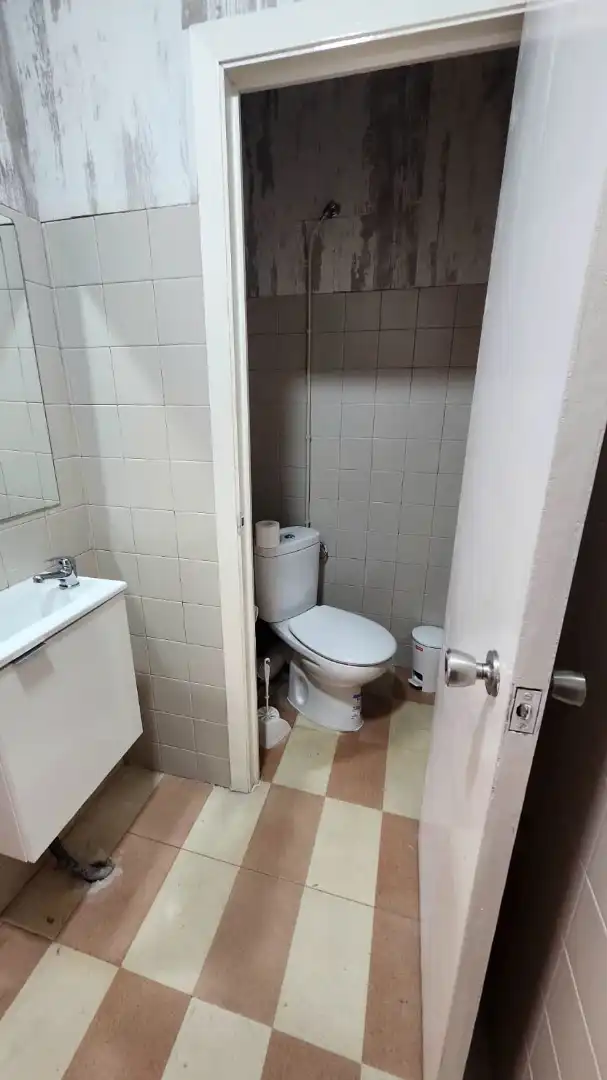 Bathroom of Commercial properties for rent in Miño