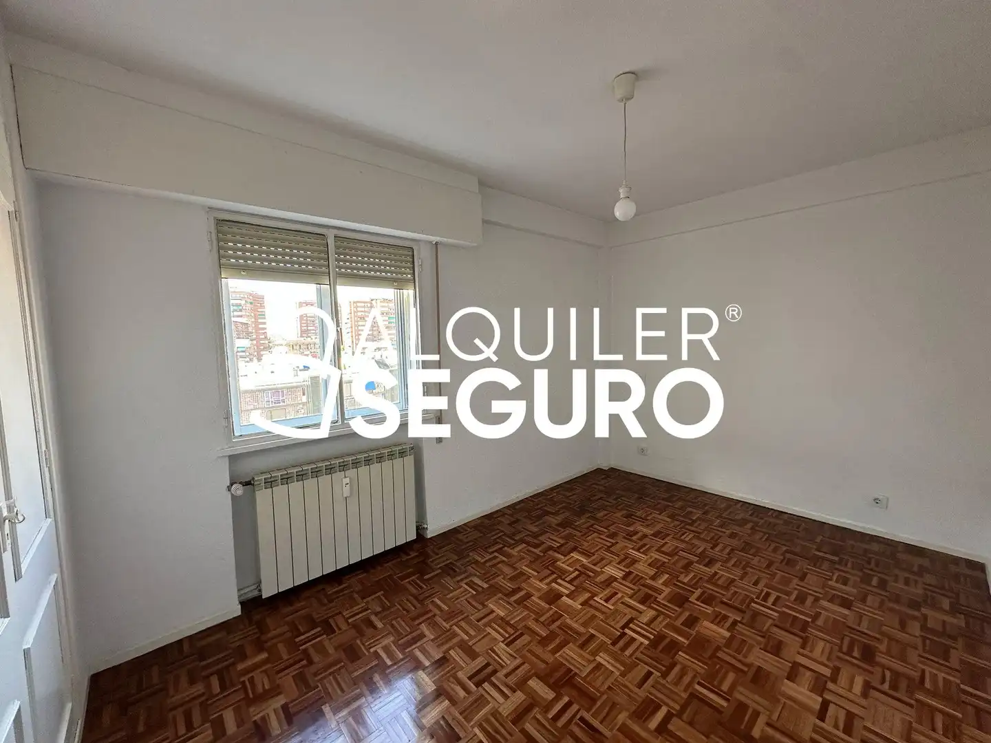 Habitación de Piso de alquiler en Madrid con Calefacción y Terraza