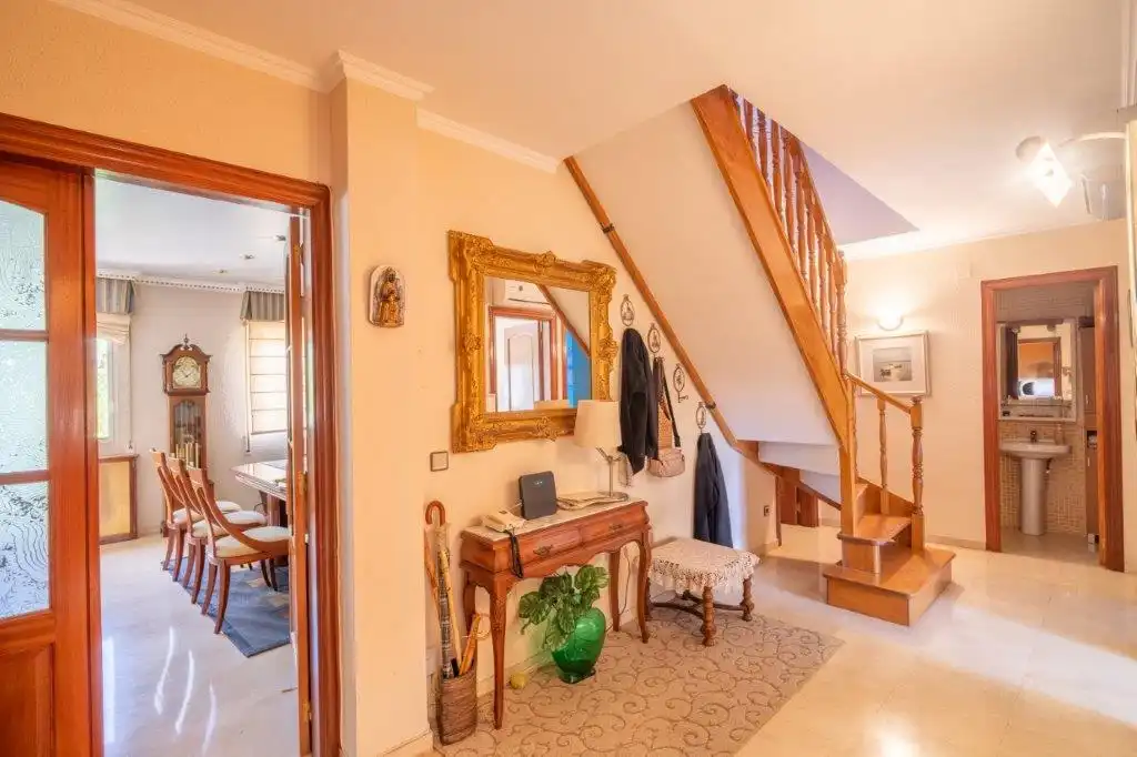 Casa o chalet en venta en Flix con Calefacción, Piscina y Amueblado