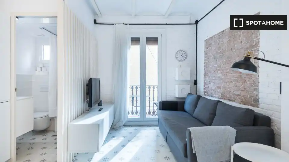 Flat with terrace to rent in Ciutat Vella, imagen 2