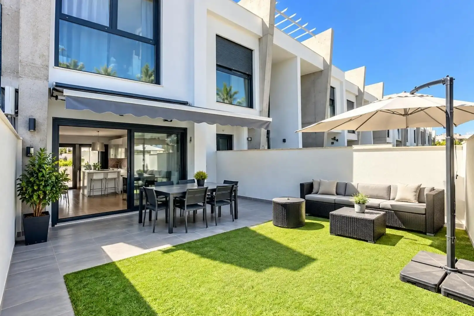 Casa con piscina in vendita a L'Albir