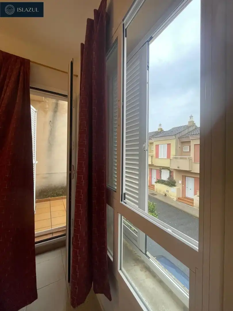 Terrassa de Casa adosada en venda en Isla Cristina amb Jardí privat, Terrassa i Moblat