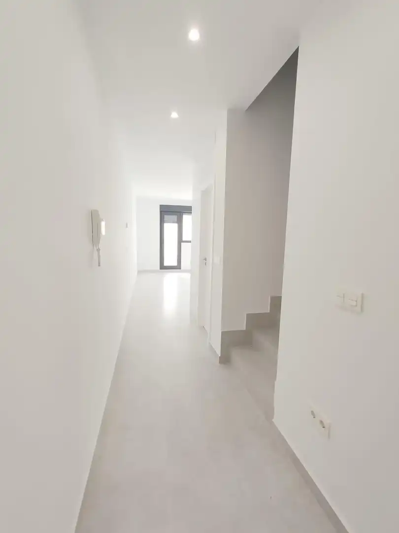 Einfamilien-Reihenhaus zur Miete in Armilla mit Heizung, Balkon und Alarm