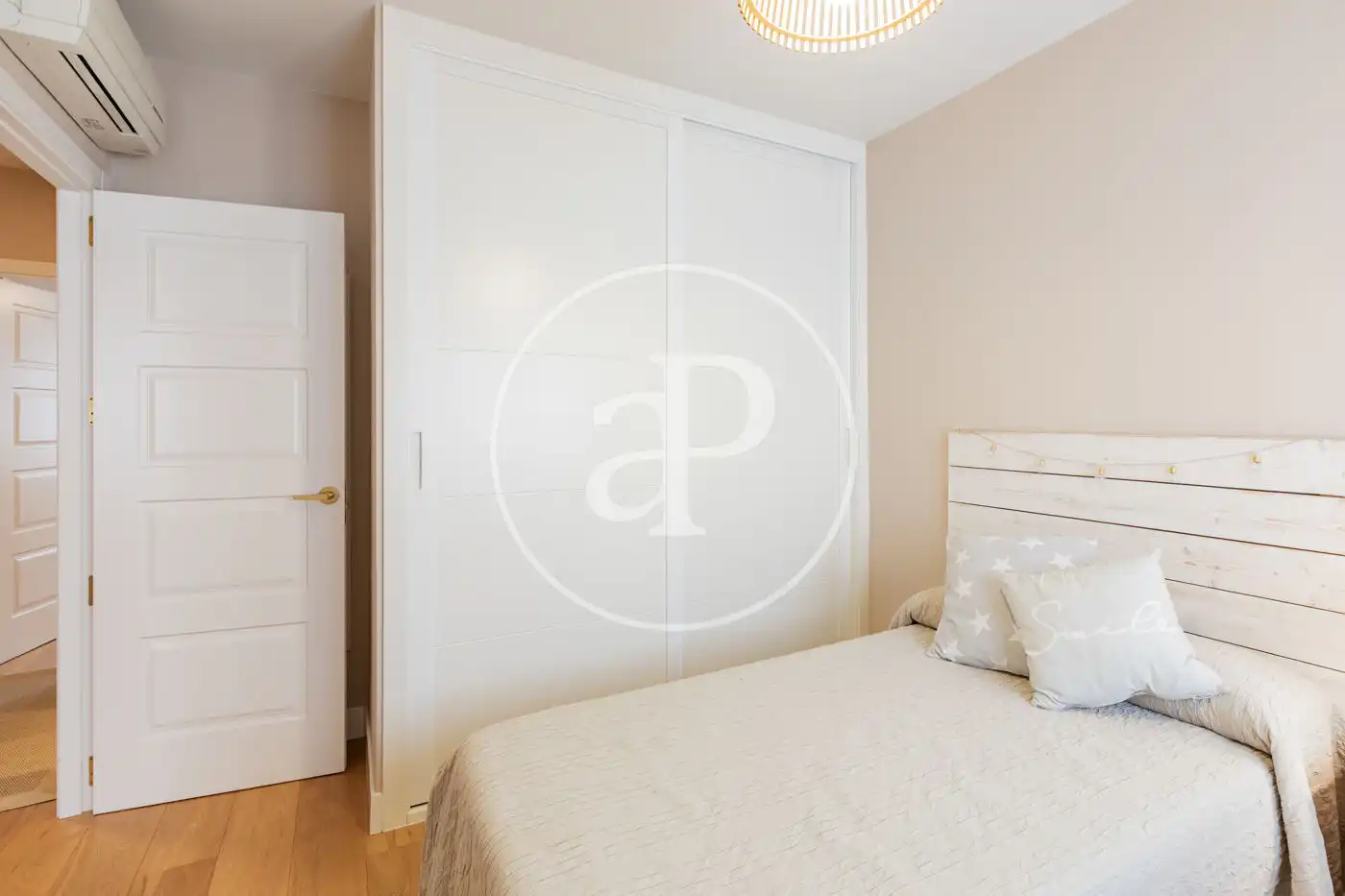 Bedroom of Detached homes for sale in Madrid  with Heating, Private garden and Terrace
