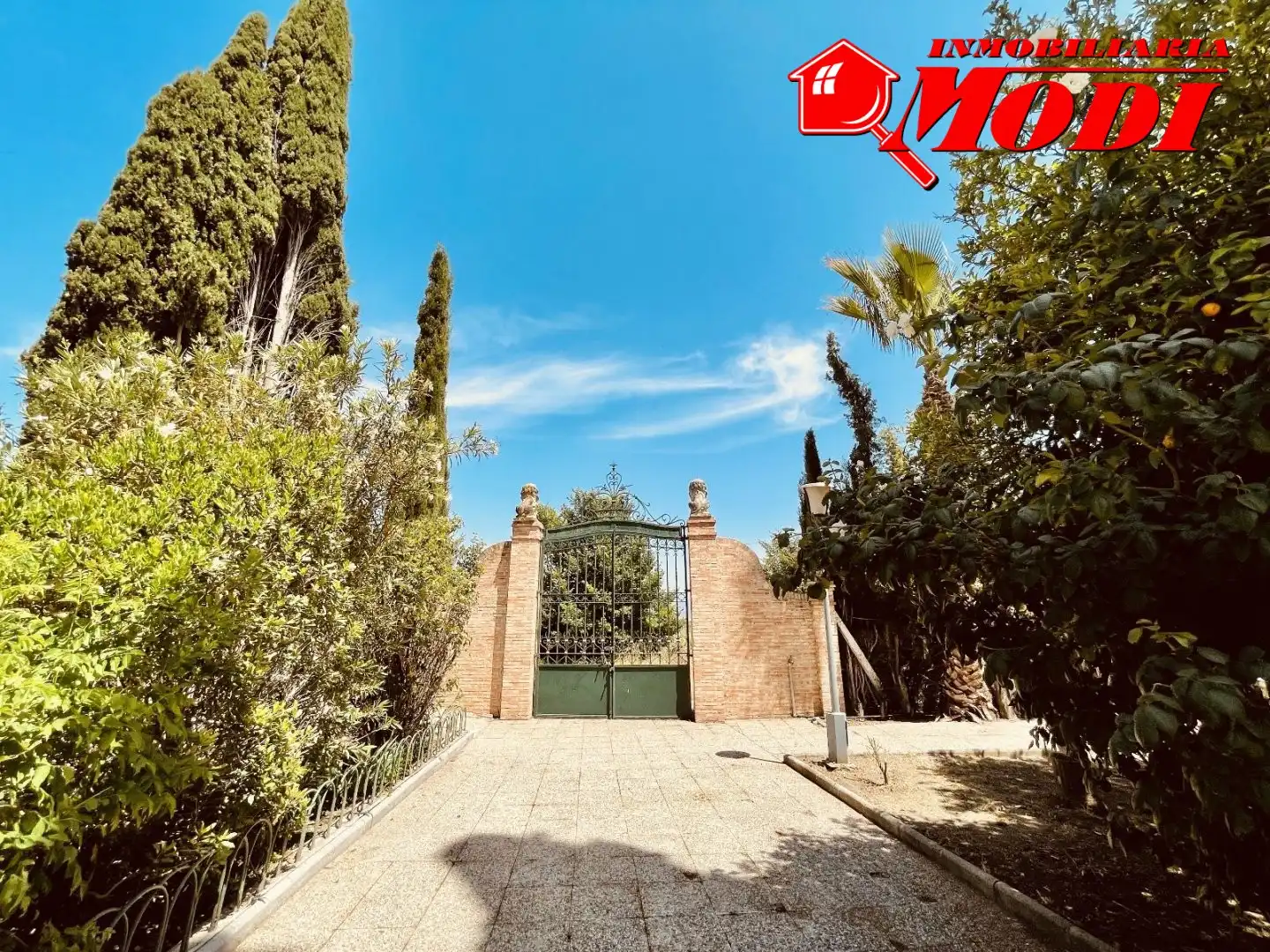Außenansicht von Country house zum Verkauf in Santa Fe mit Klimaanlage, Heizung und Privatgarten