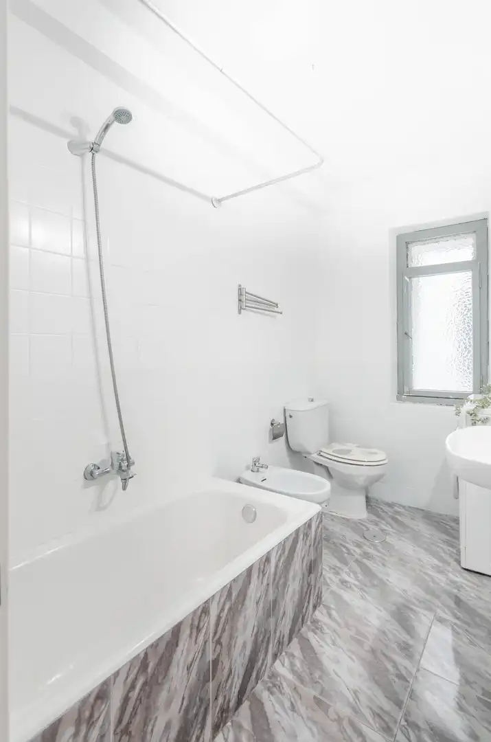 Baño de Piso en venta en Siero con Calefacción y Trastero