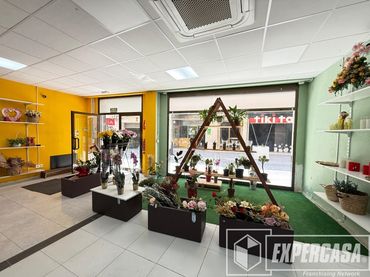 Locale commerciale in vendita a Calle Llibertat 12