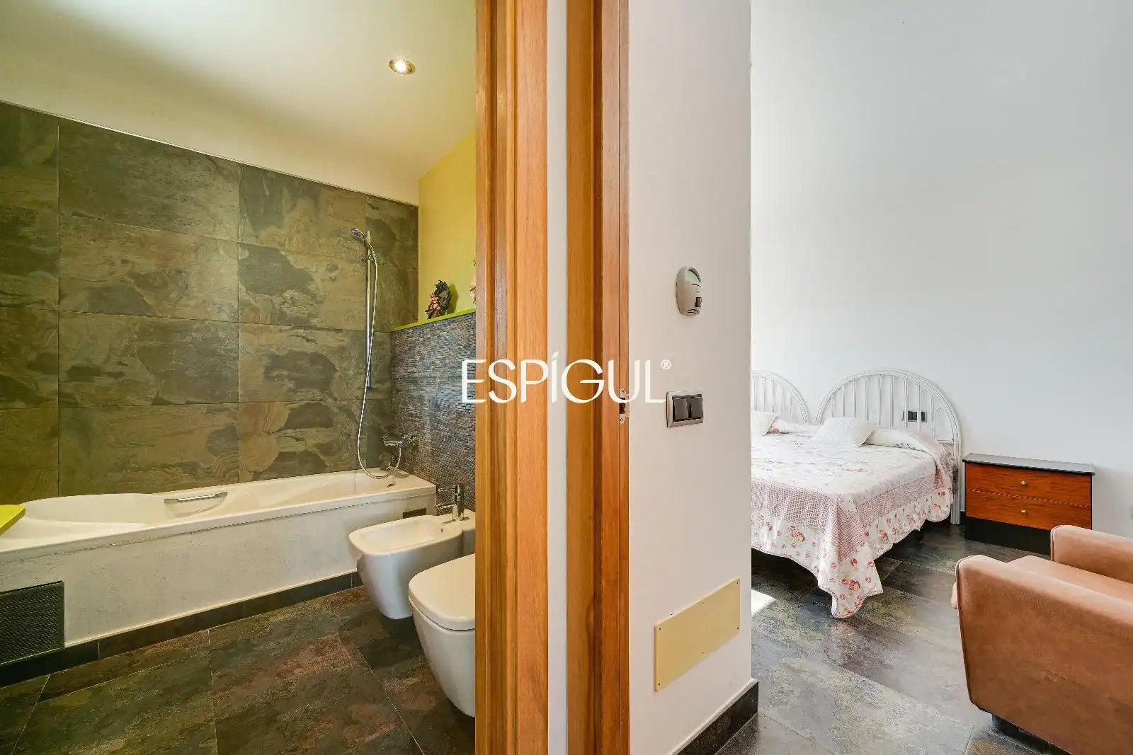 Bathroom of Houses for sale in L'Escala  with Heating, Swimming Pool and Furnished
