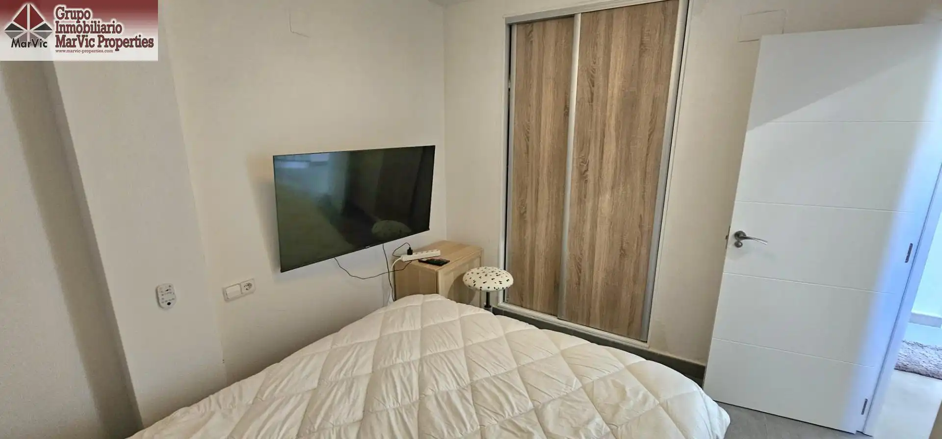 Dormitori de Casa o xalet en venda en La Nucia amb Aire condicionat, Jardí privat i Terrassa