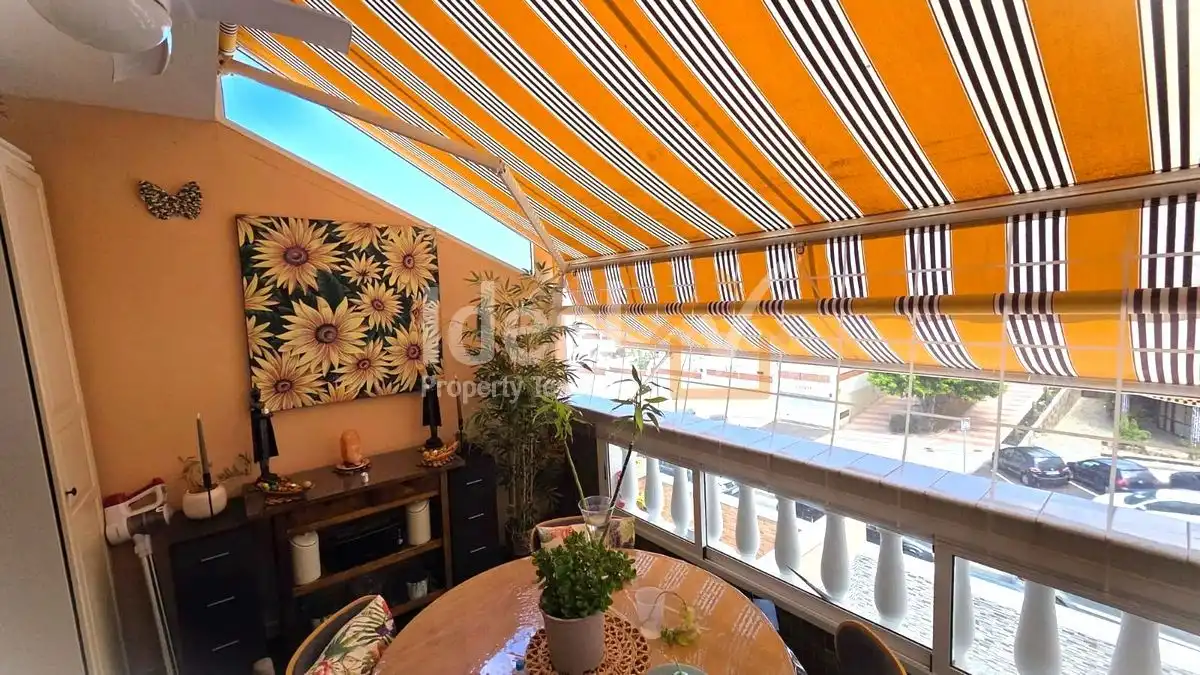 Terraza de Apartamento en venta en Arona con Terraza y Amueblado