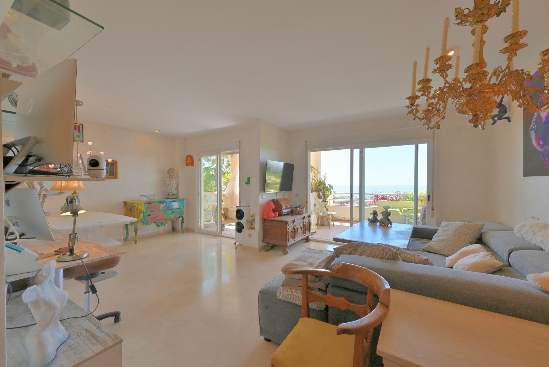 Living room of Apartment for sale in Mijas  with Air Conditioner, Terrace and Swimming Pool