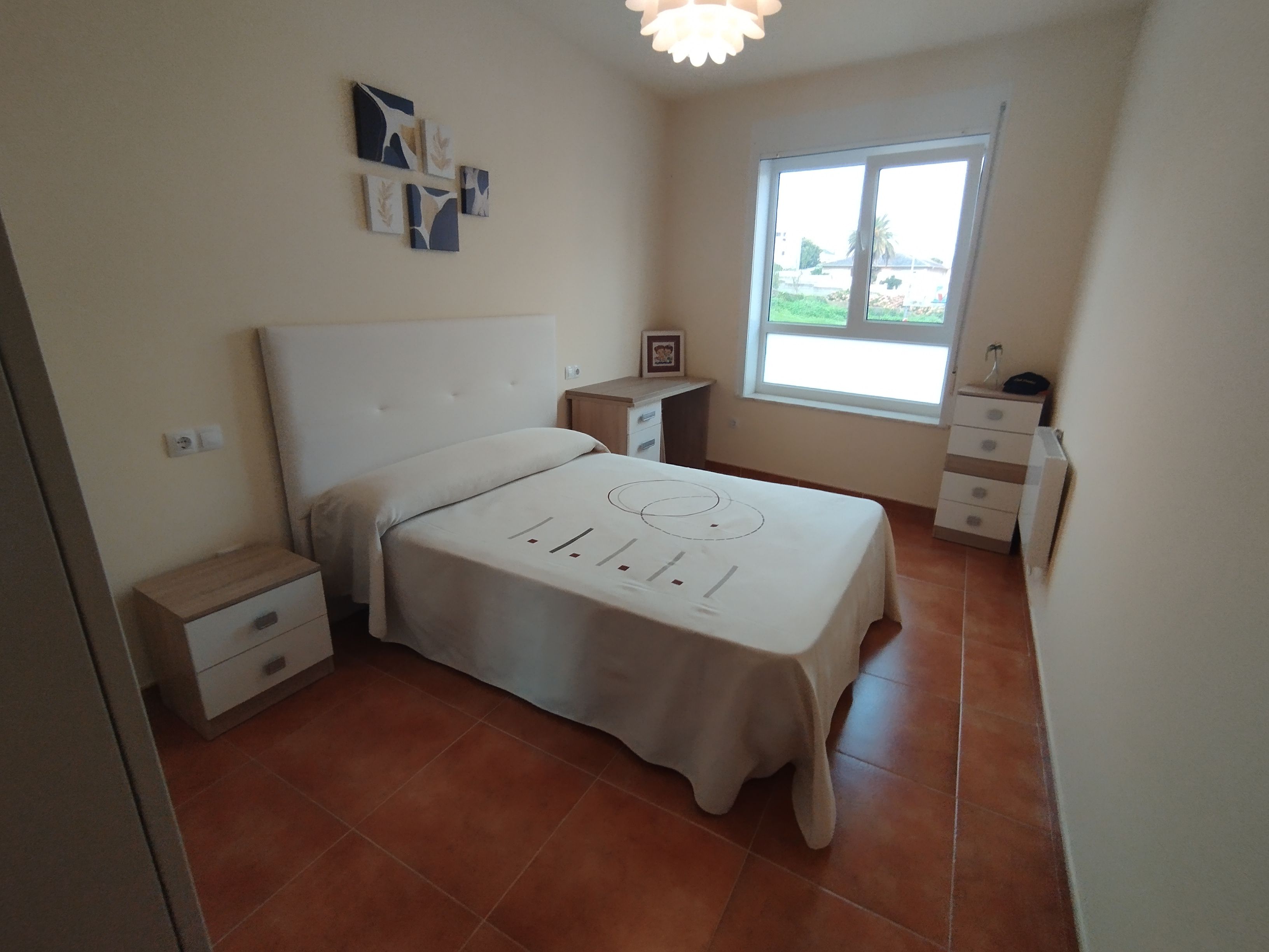Dormitori de Apartament en venda en O Vicedo  amb Calefacció i Moblat