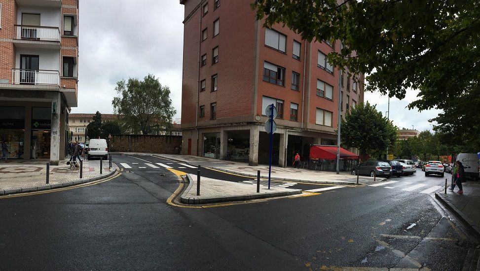 Garage to rent in Bagatza - San Vicente