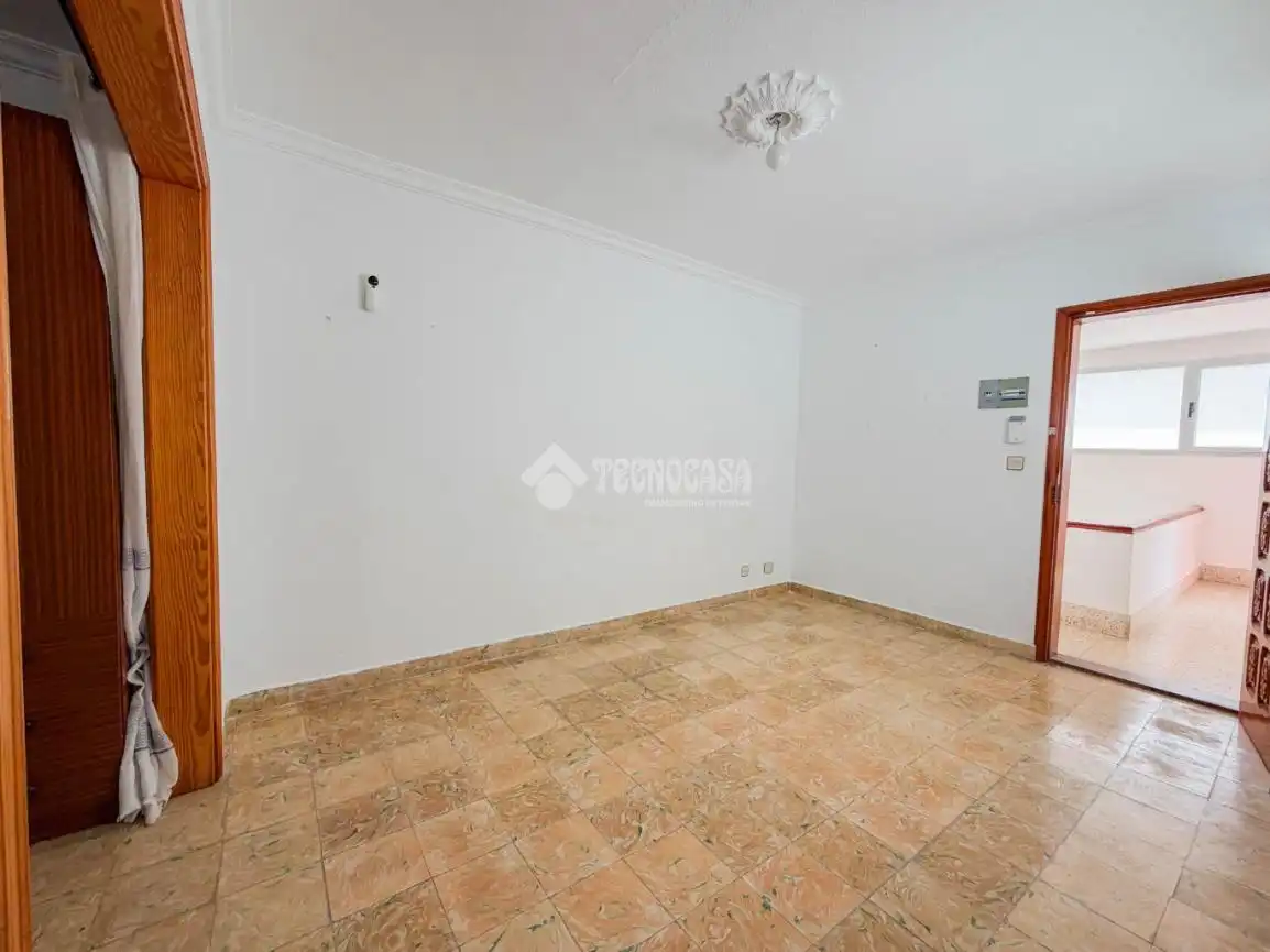 Dachboden zum Verkauf in Telde mit Terrasse, Möbliert und Balkon