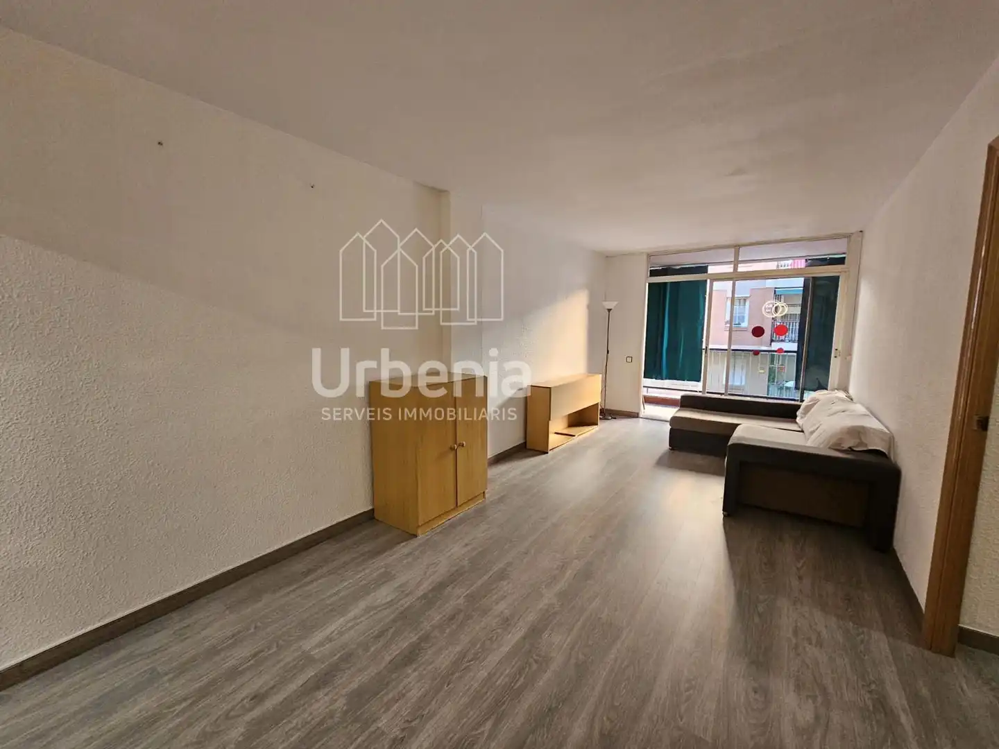 Vista exterior de Piso en venta en Arenys de Mar con Calefacción y Terraza