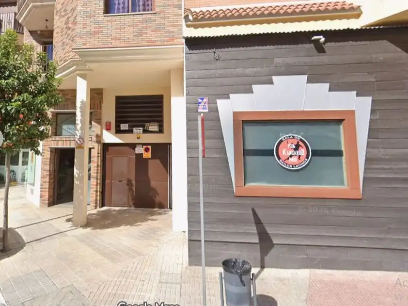 Vista exterior de Garaje en venta en Úbeda