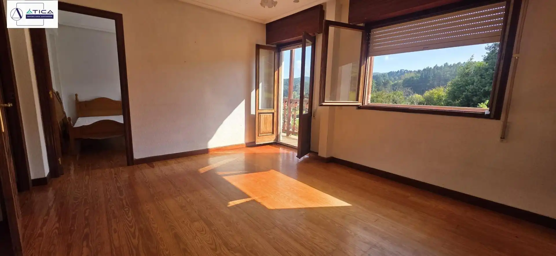 Sala de estar de Finca rústica en venta en Bárcena de Cicero con Jardín privado y Amueblado
