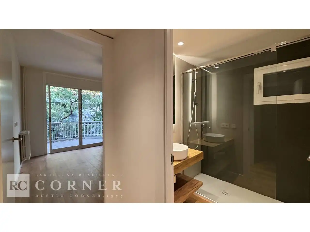 Bedroom of Flat for rent in Barcelona  with Air Conditioner, Heating and Terrace