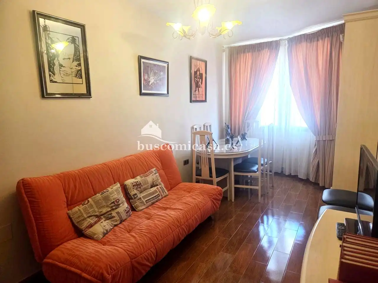 Sala d'estar de Casa adosada en venda en Torredonjimeno amb Aire condicionat, Calefacció i Piscina
