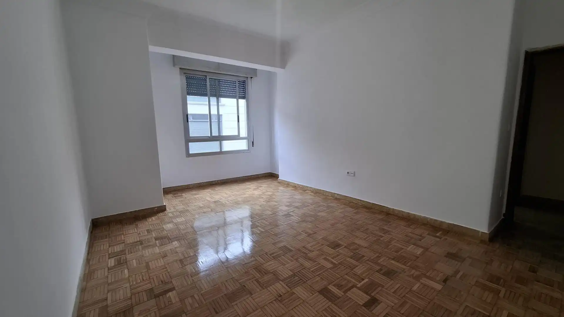 Bedroom of Flat for sale in Ourense Capital   with Parquet flooring, Storage room and Balcony