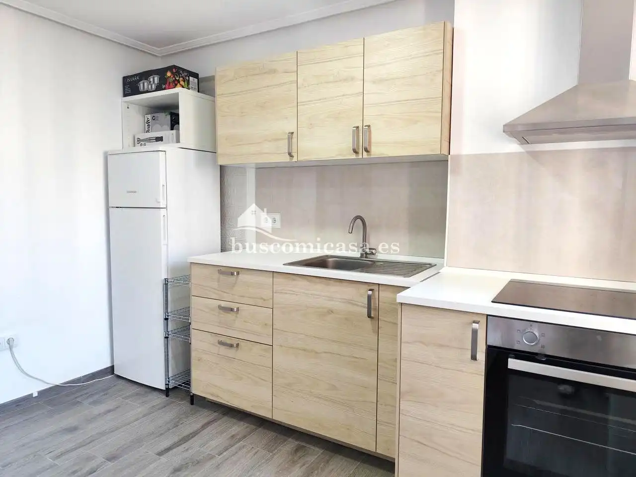 Room in Ruiz Jiménez, Avda de Madrid - Pº de la Estación
