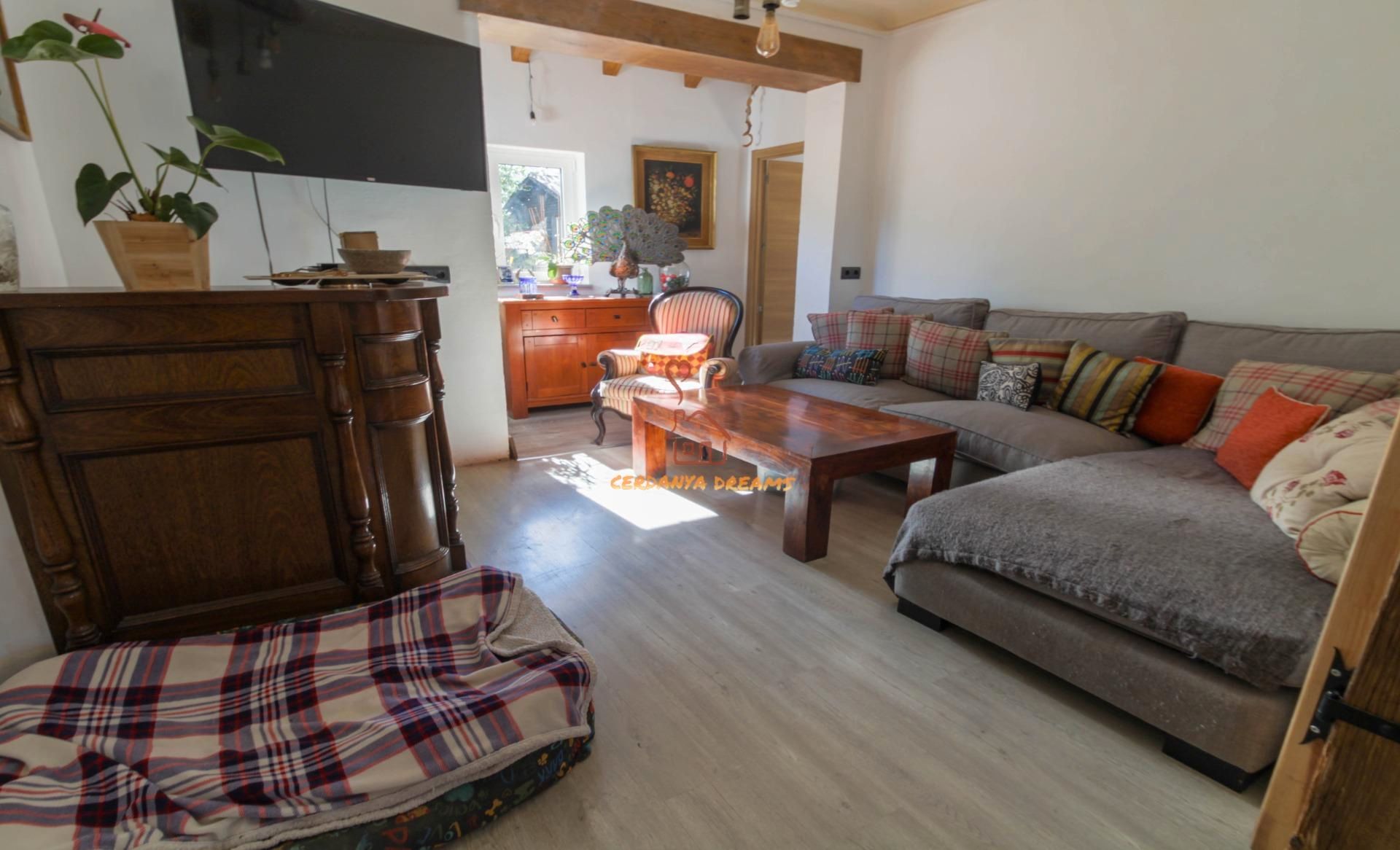 Living room of Single-family semi-detached for sale in Enveitg  with Heating, Private garden and Parquet flooring