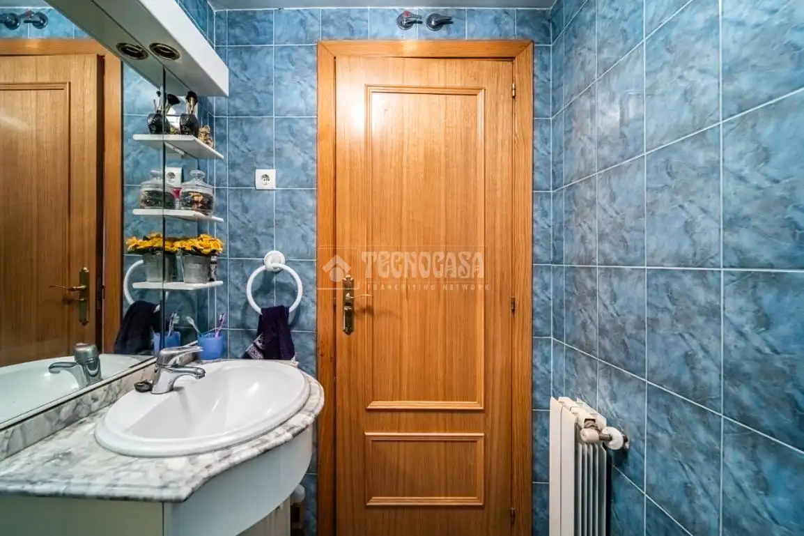 Baño de Casa adosada en venta en Rivas-Vaciamadrid con Aire acondicionado, Calefacción y Jardín privado