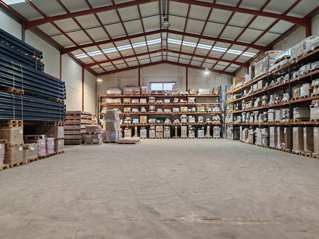 Nave industrial en Alquiler en San José de la Rinconada