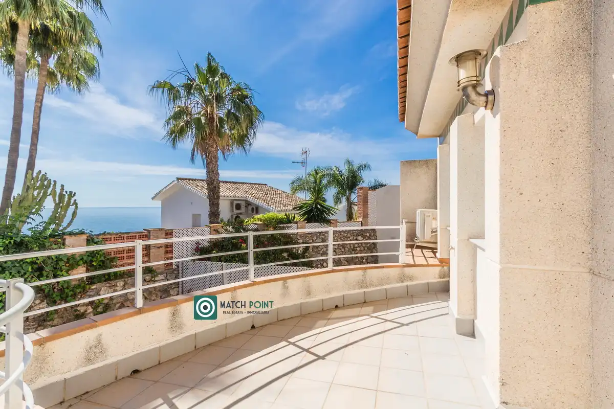 Terrasse von Einfamilien-Reihenhaus zum Verkauf in Almuñécar