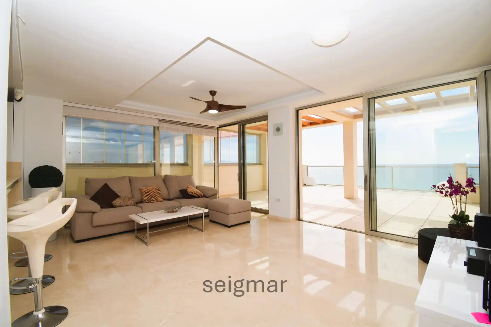 Sala de estar de Ático en venta en Villajoyosa / La Vila Joiosa con Aire acondicionado, Calefacción y Terraza