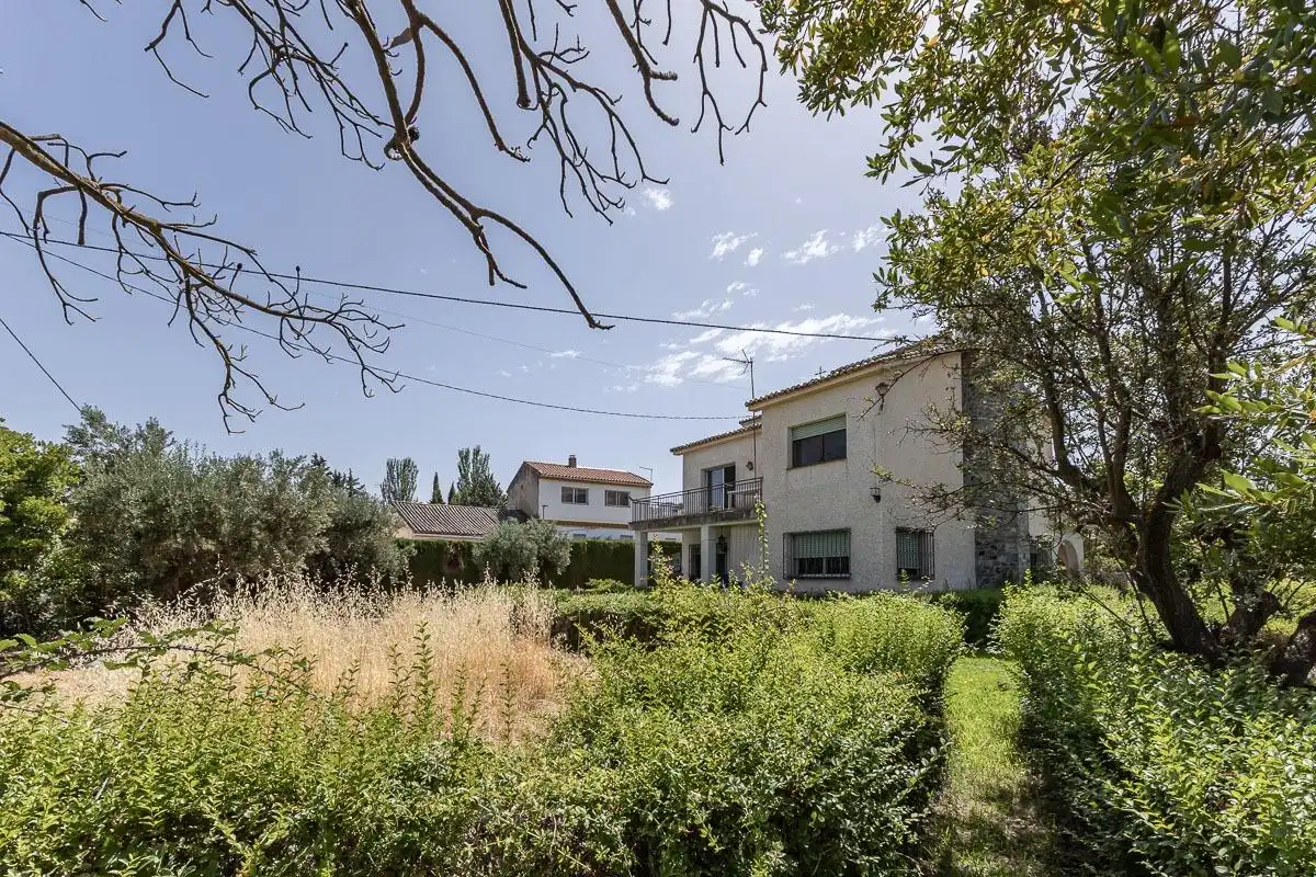 Vista exterior de Casa o xalet en venda en Dílar amb Jardí privat, Terrassa i Traster