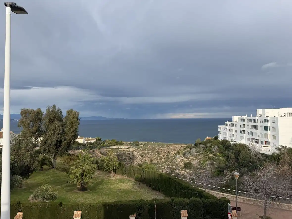 Local de alquiler en Santa Pola con Aire acondicionado