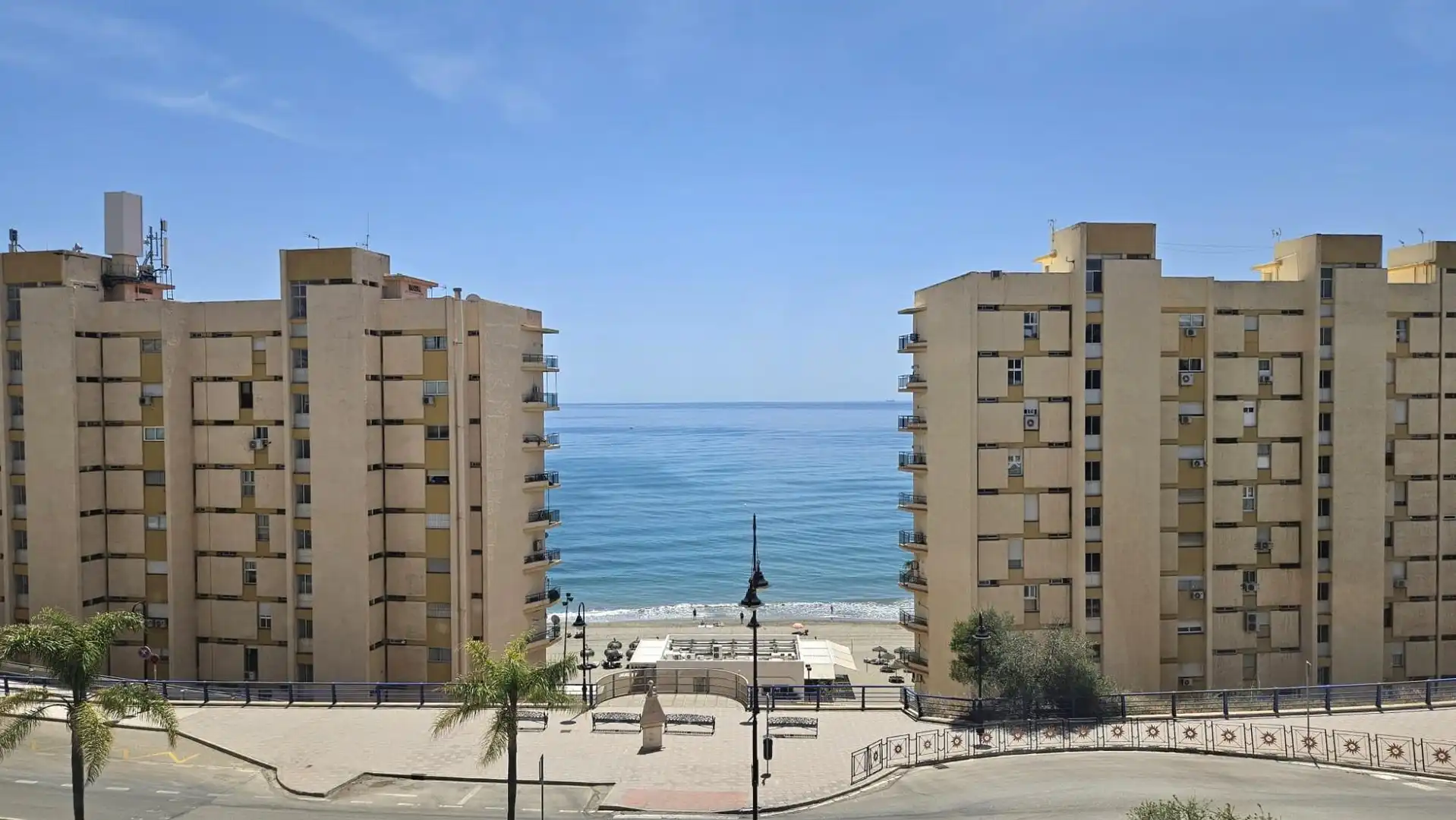 Dormitori de Pis en venda en Fuengirola amb Terrassa i Balcó