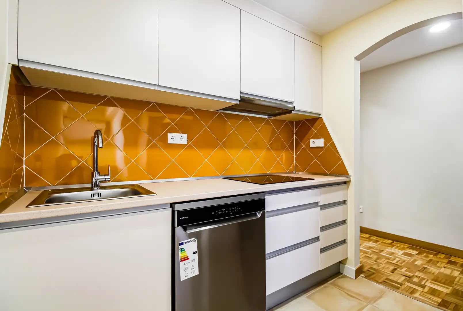 Kitchen of Flat for rent in Madrid  with Air Conditioner, Heating and Storage room