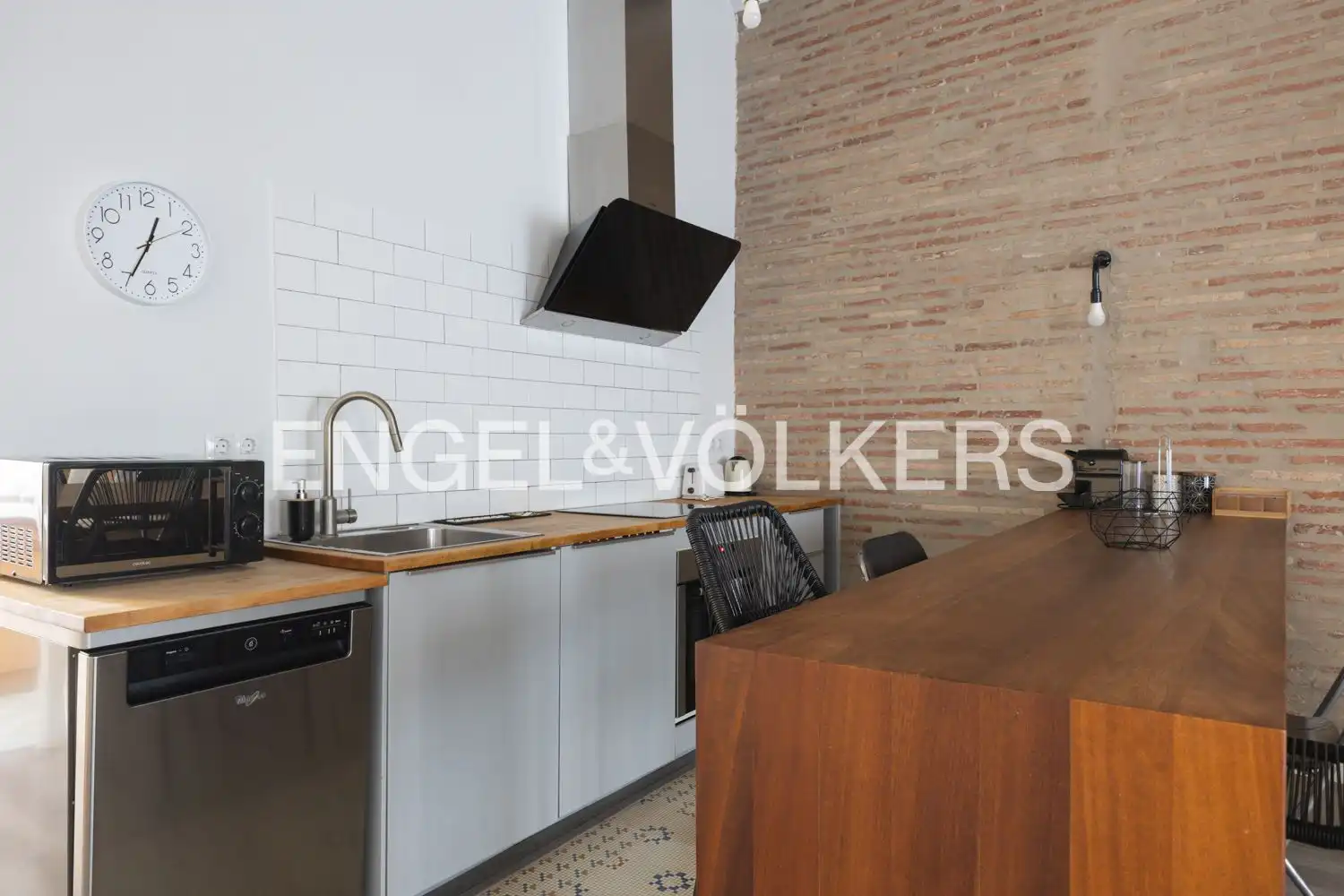 Kitchen of Flat for rent in Valencia  with Air Conditioner, Heating and Parquet flooring