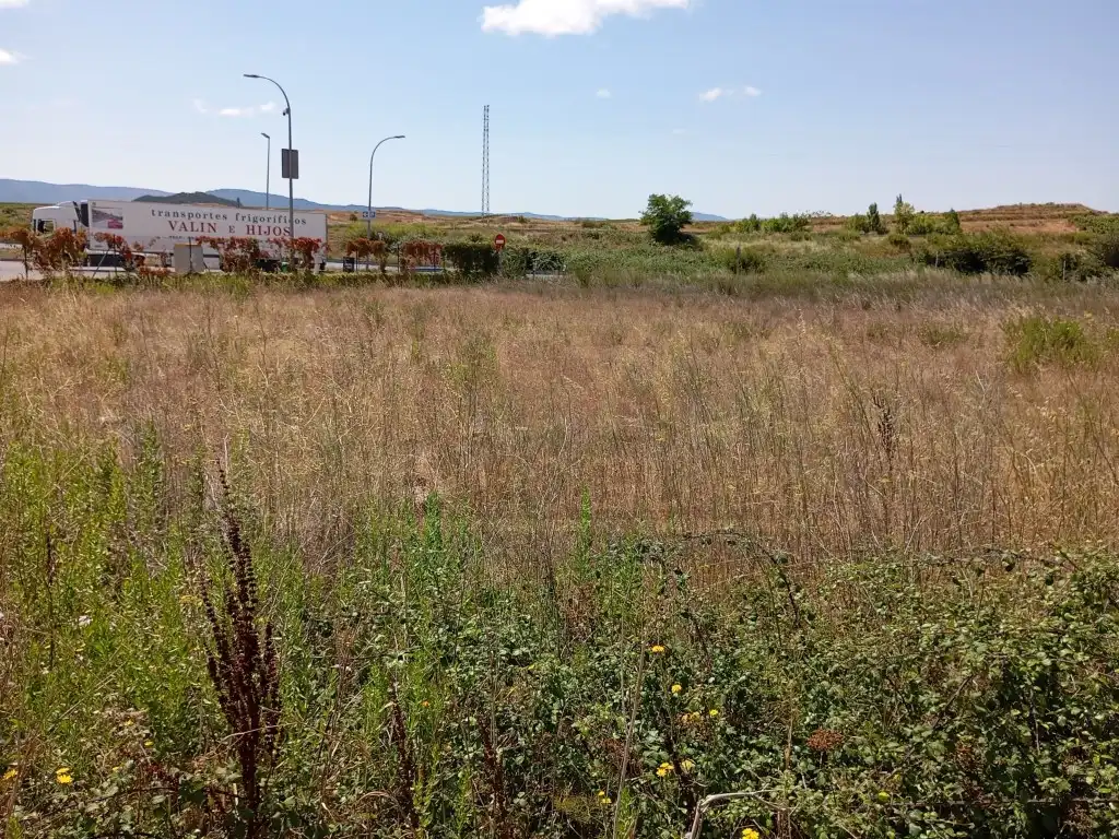 Wohnbaugrundstück zum Verkauf in Hormilla, imagen 5