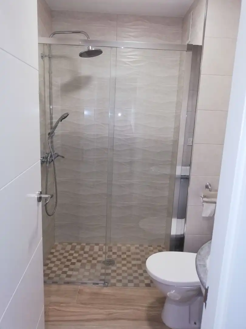Badezimmer von Wohnungen zur Miete in San Pablo