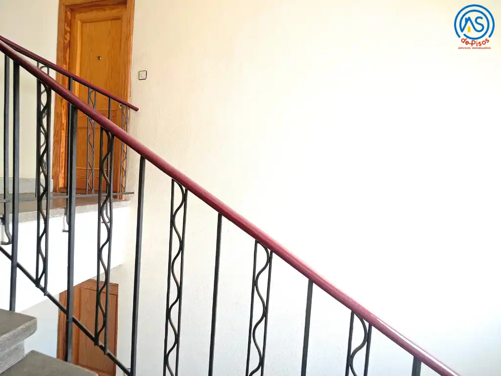 Piso de alquiler en Zaragoza con Calefacción, Amueblado y Horno