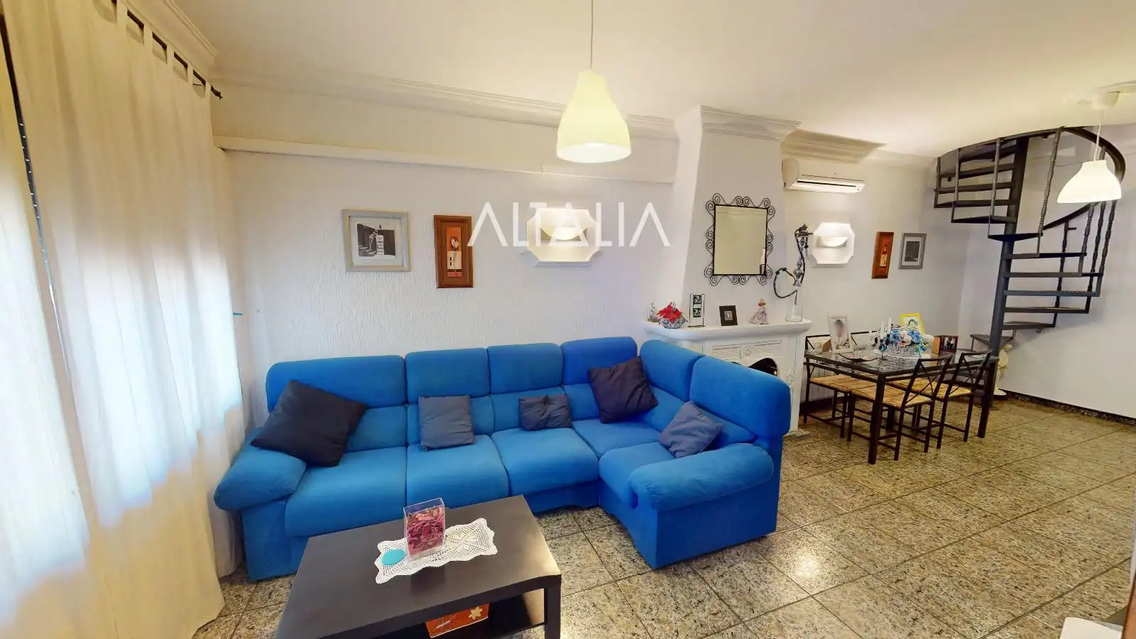 Living room of Houses for sale in Pinarejo  with Air Conditioner, Heating and Furnished